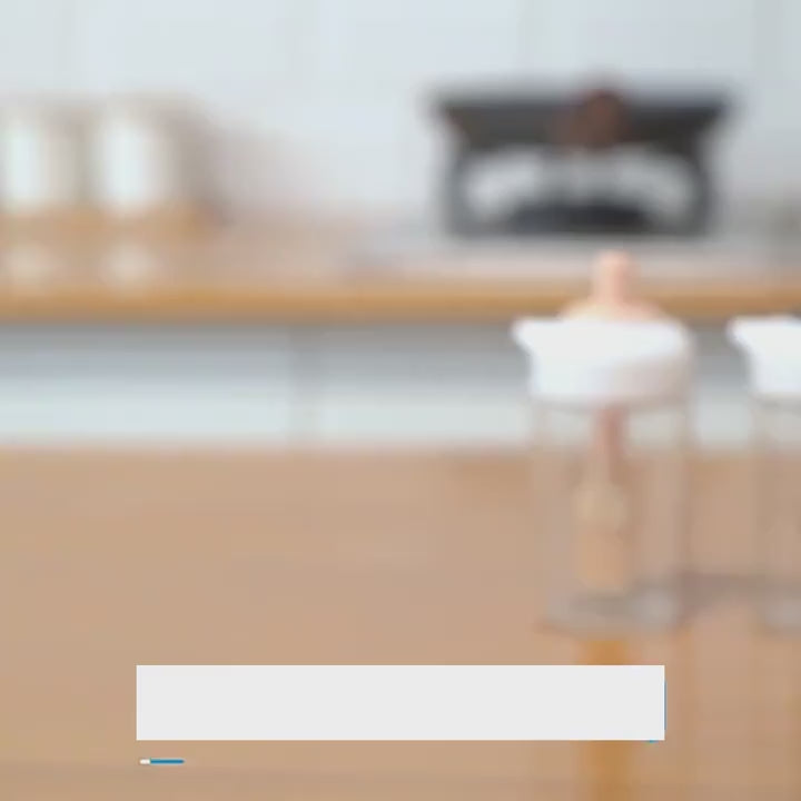 250 ml - 2 in 1 Oil Dispenser Condiment Jar With Silicone Brush - Press Control 2 in 1 Oil Bottle Dispenser Glass Oil Bottle for Kitchen Cooking